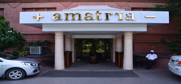 super luxury Amattra Spa